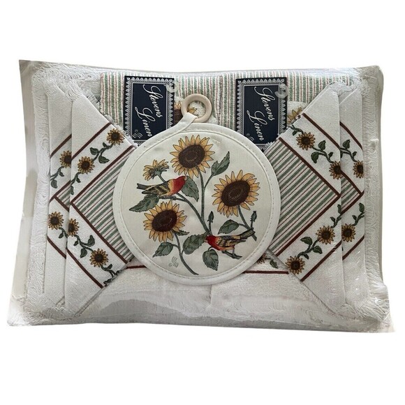 Vintage Stevens Linen Placemats Napkins Potholder Original Packaging Bird Flower - Picture 1 of 10